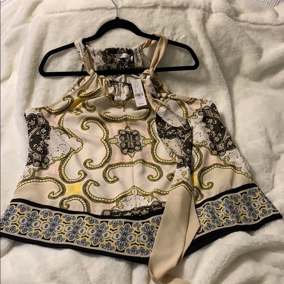 Top - Picture 1 of 2